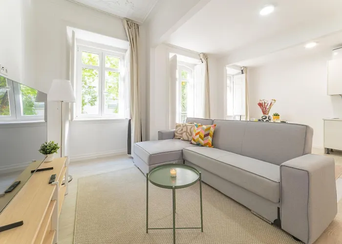 Garcia - Lisbon's Charm * Lisboa