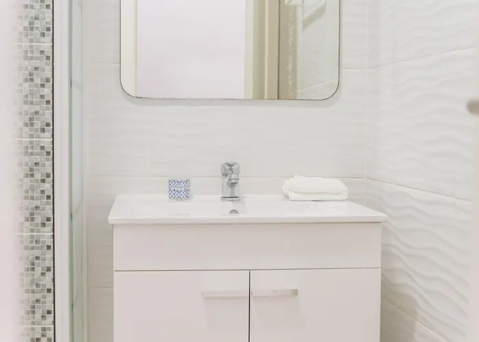 Garcia - Lisbon's Charm