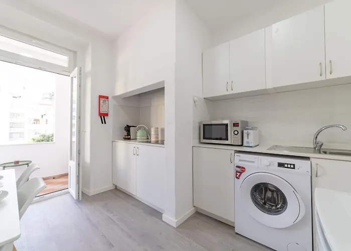 Garcia - Lisbon's Charm