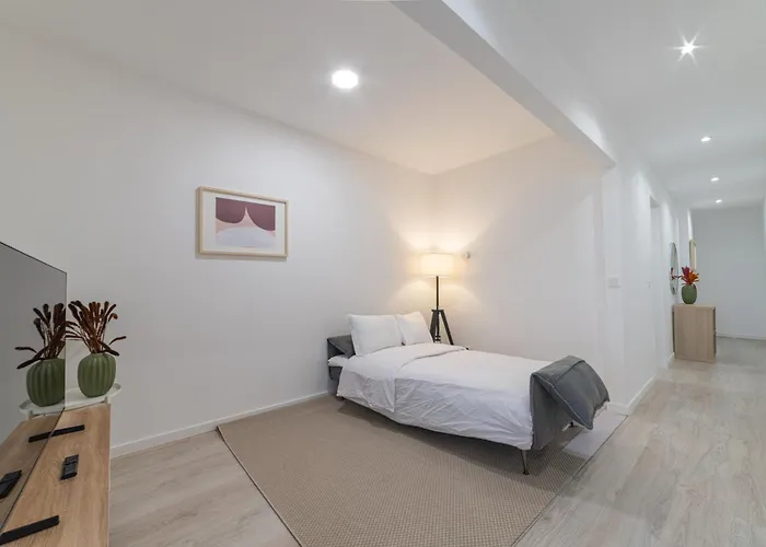 Garcia - Lisbon's Charm *